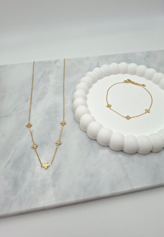 Little Clover Kette