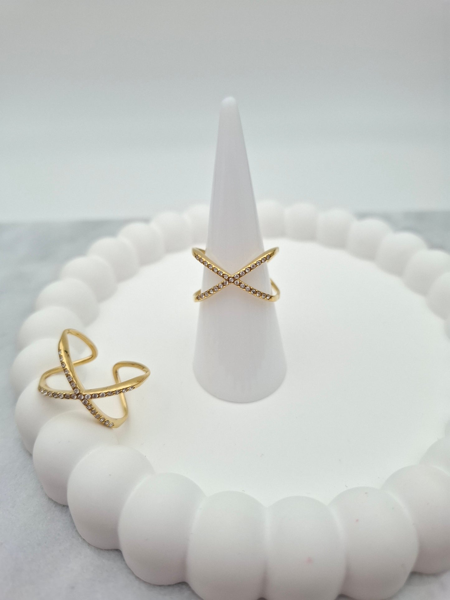 Ana Ring