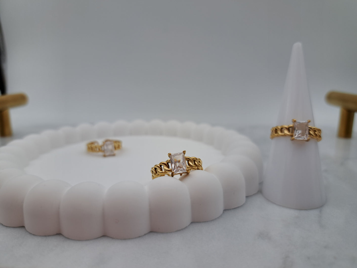 Lara Ring
