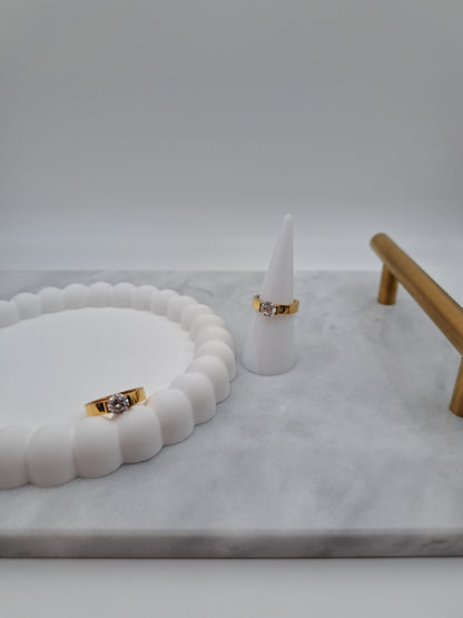 Clarissa Ring