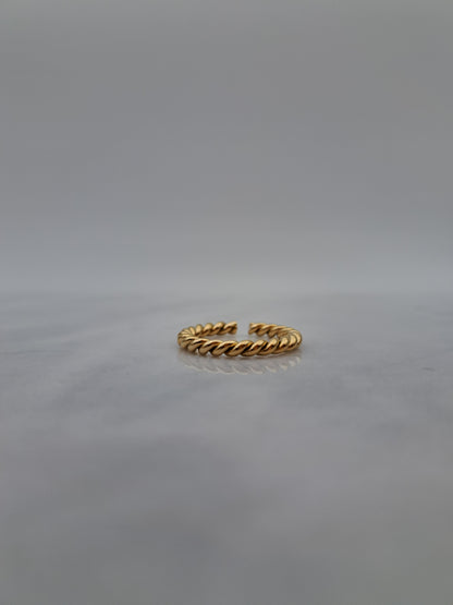 Twisted Ring