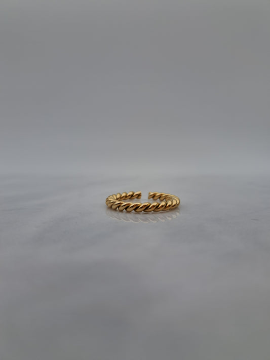 Twisted Ring