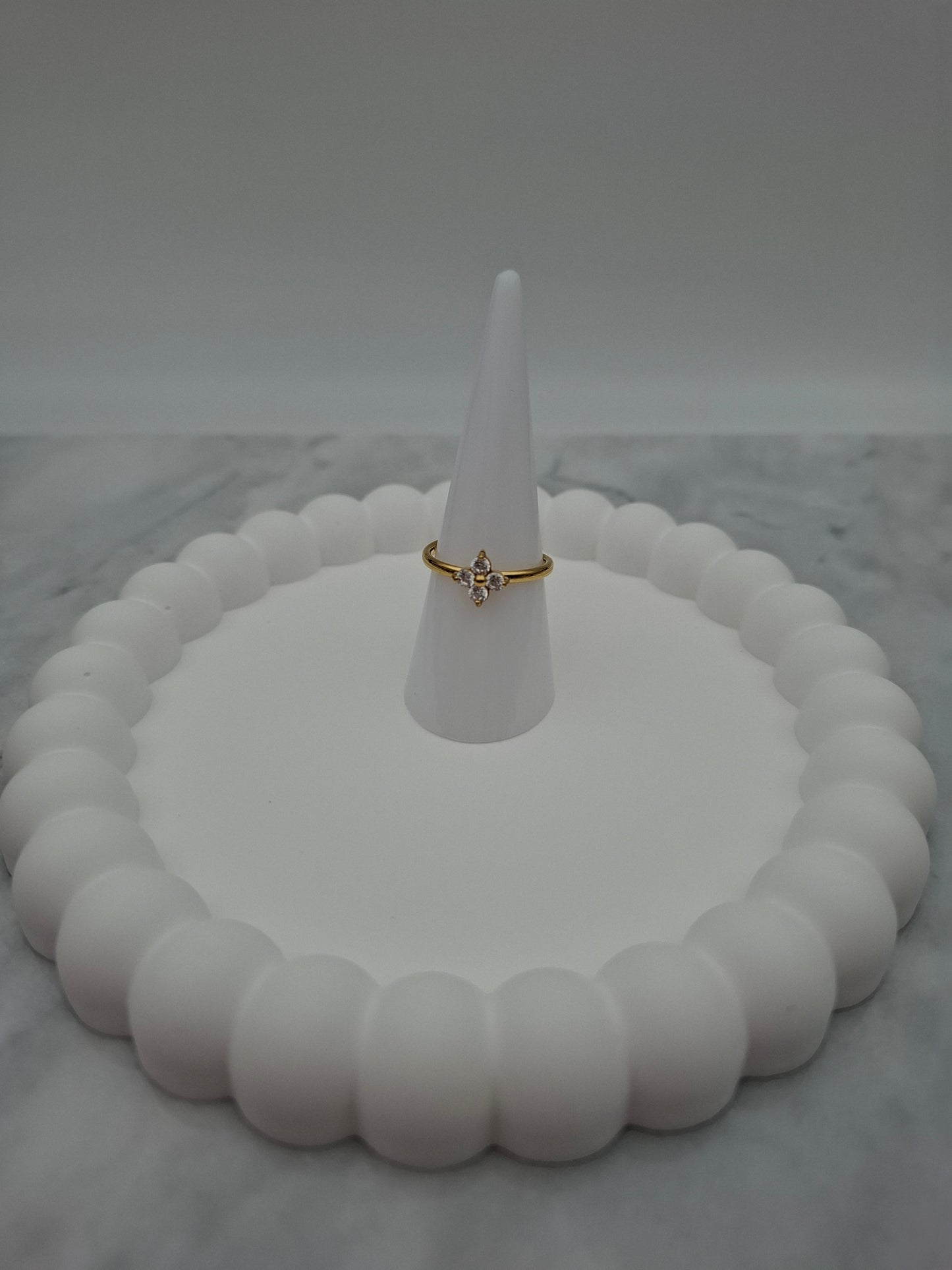 Blumina Ring