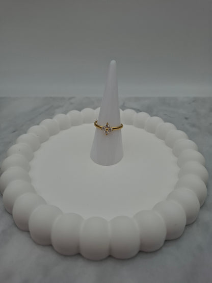Blumina Ring