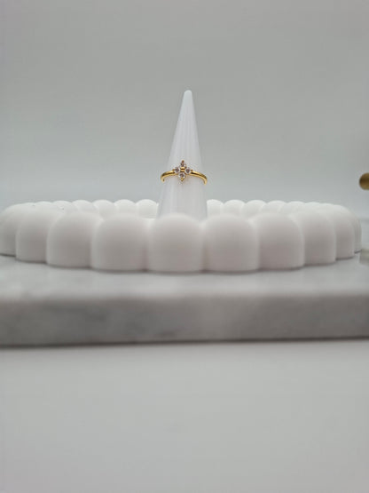 Blumina Ring