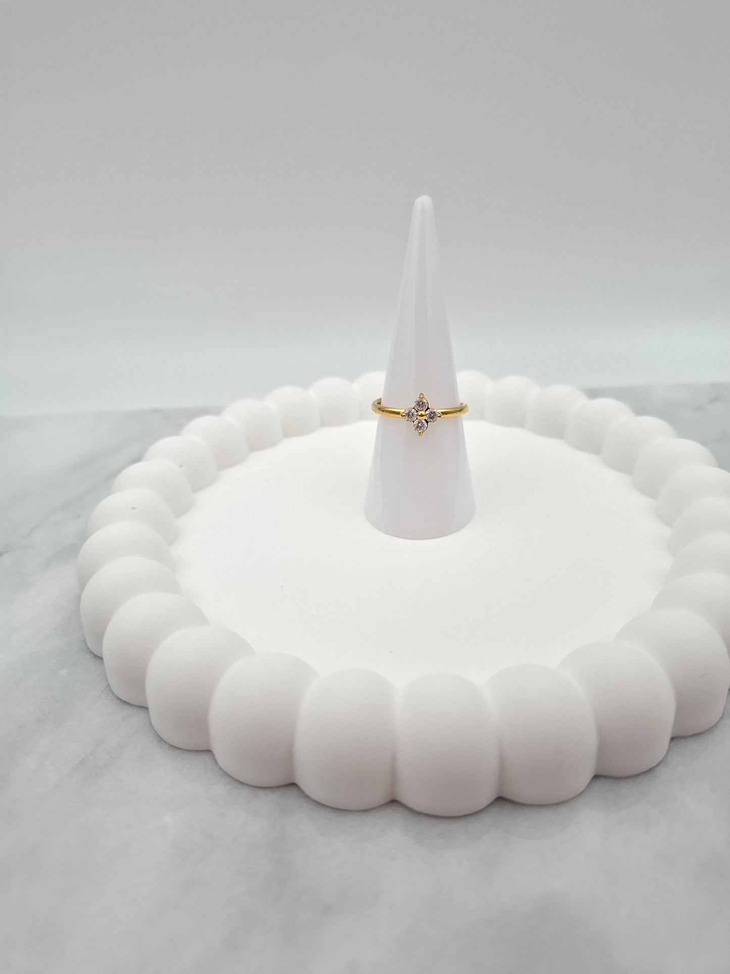 Blumina Ring