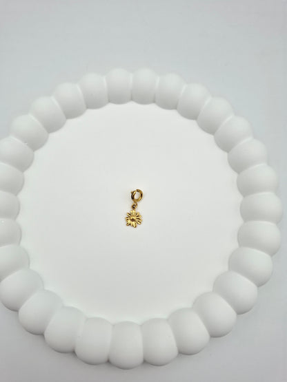 Blumen Charm - Gold